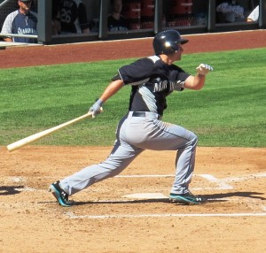 Kyle Seager rips a double