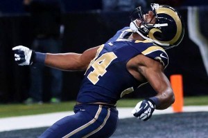 Rams speed rusher Robert Quinn